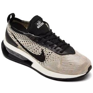 Nike Women's Air Max Fly Knit Racer Casual Sneakers size 7.5
